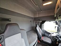 RENAULT T 460 6X2 STEERAXLE LIFT