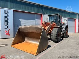 HITACHI ZW220-6*Klima*hydr. Schnellwechsler*11.000h*