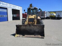 NEW HOLLAND LB 115-4PS, Reifen neuwertig