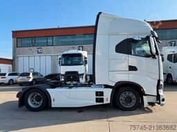 IVECO S-WAY 530 * RETARDER * 2 X TANK * ACC * WENIG KM