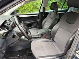 SKODA Octavia 1.6 TDI 85 kW Combi DSG Automatik Navi