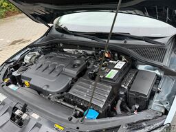 SKODA Octavia 1.6 TDI 85 kW Combi DSG Automatik Navi