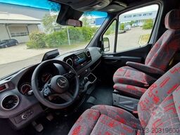 MERCEDES-BENZ 515 Sprinter 22 Schlafsessel Lagerfahrzeug Stock