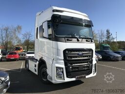 Ford Trucks 4x2 Standard SZM.