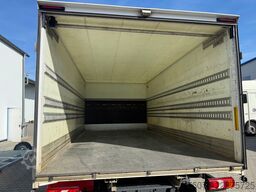 MERCEDES-BENZ Atego 818L Koffer 5 m 2,5 t NL LBW 1t Klima