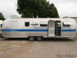Airstream Land Yacht Excella 500 Catering + Foodtrailer