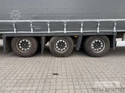 Schmitz Cargobull Curtainsider Mega Getränke
