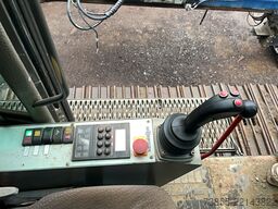Delmag RH 18 on Sennebogen SR 25T
