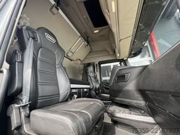 IVECO S-WAY AS440S48 ACC Intader NAVI 2xTank Leder E6d