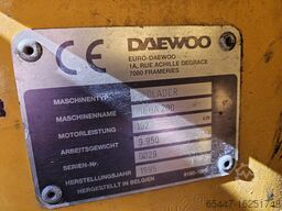 DAEWOO mega 200