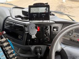 MERCEDES-BENZ Axor 1833 Kehrmaschine VAL?air HD 200 - Bar 9 m³