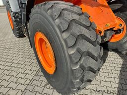 HITACHI ZW250-5B / Waage