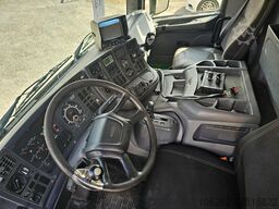 SCANIA P94DB4X2NB230 mit NORBA RL200 14.1cub
