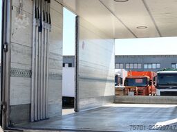 ACKERMANN-FRUEHAUF A 18 Koffer 43m³ Durchladesystem
