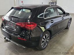 MERCEDES-BENZ A 180 d Progressive/KEYLESS-GO/360°Kamera/AHK