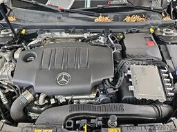 MERCEDES-BENZ A 180 d Progressive/KEYLESS-GO/360°Kamera/AHK