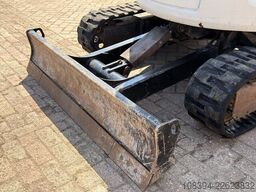 Caterpillar 303.5C CR - Mini excavator / 3 buckets / hammer...