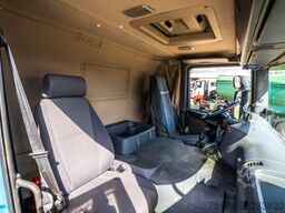 SCANIA P380
