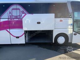 MAN R 08 Lion's Coach