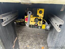 Schmitz Cargobull 3 ass schuifzeilen opl. met borden stuuras kooi...