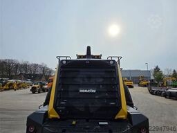 Komatsu WA475-10E0