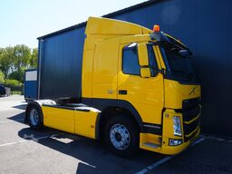 Volvo FM 330 tractor unit