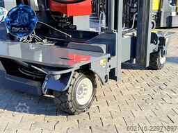 Combilift C4500 GAS TRIPLEX 8400 WIDE POSITIONER