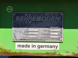 Sennebogen 850R with hydraulic rotating grapple