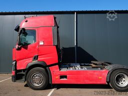 Renault T 460 tractor unit 648.900KM