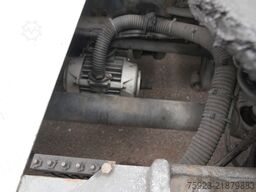 Volvo FH 420 ADR Globetrotter with COMPRESSOR