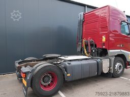 Volvo FH 420 ADR Globetrotter with COMPRESSOR