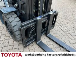 Toyota 02-8 FDF 30, 1.080 Std.!