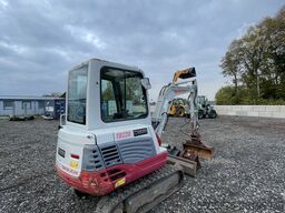 Takeuchi TB 228