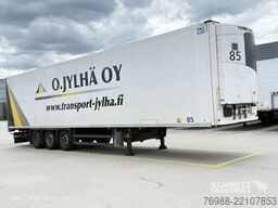 Schmitz Cargobull Tiefkühler Multitemp Doppelstock Trennwand