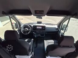 MERCEDES-BENZ 8 Sprinter Lord Light 22 Sitzer Vorlauffahrzeug