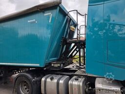 REISCH 49 cbm Getreidekipper, SAF Scheibe, Lift