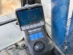 KOMATSU PC210LC-8 Oilquick 2x Schaufeln