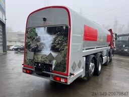 RENAULT Lander 430 8x2 23'300L