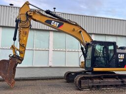 CAT 323 F L      2017