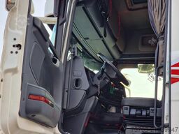 Scania R620-V8 Highline 6x4 - Bussbygg box with heater...