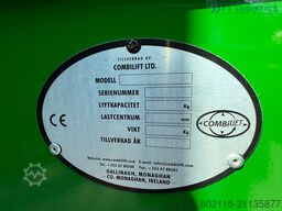 Combilift C5000E / TRIPLEX 8300MM WIDE POSITIONER