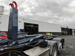 MAN TGX 26.400 Container Hyvalift Crane HIAB 144