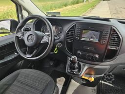 MERCEDES-BENZ VITO 111