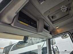 Volvo FL240 4x2 Ladeborwand