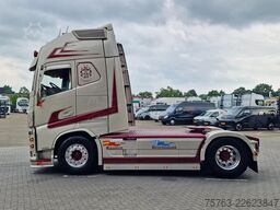 Volvo FH 13.500 Globetrotter XL 4x2 - Show truck - Re...
