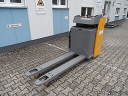 Jungheinrich ESE 120 - 1600 mm Gabeln - NEUE Batterie