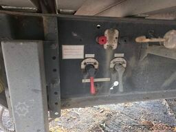 KEMPF ca. 50 cbm Getreidekipper, Unfall, Kornschieber