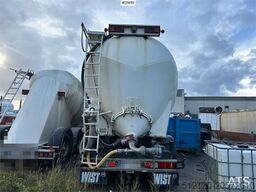 Spitzer silo trailer, 3-axle bulk trailer.