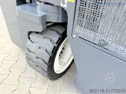 Combilift C3000CB GAS TRIPLEX 4900 POSITIONER TOP1