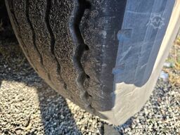 VAN HOOL Tankchassis + Tankcontainer,363.054 Km